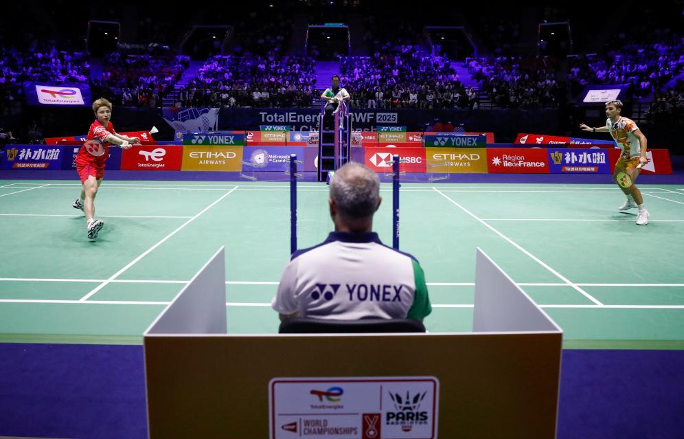 也让他跻身 也让他跻身