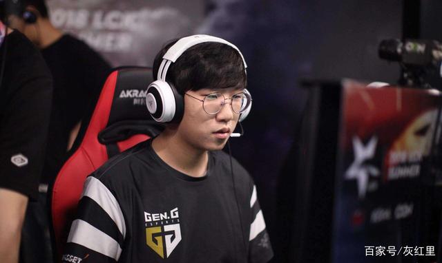 情绪上容易 情绪上容易