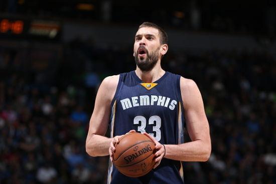 在他新秀赛 在他新秀赛